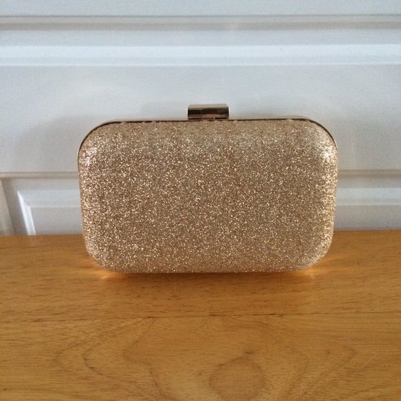 Sparkling Gold Clutch - Picture 2 of 4